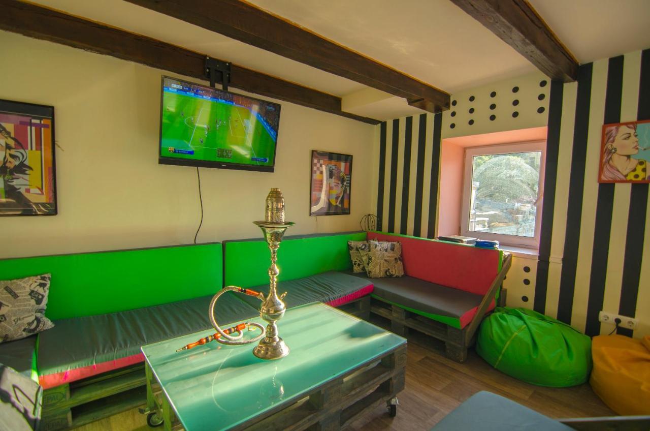 Lucky Hostel На Крещатике Kyiv Exterior photo