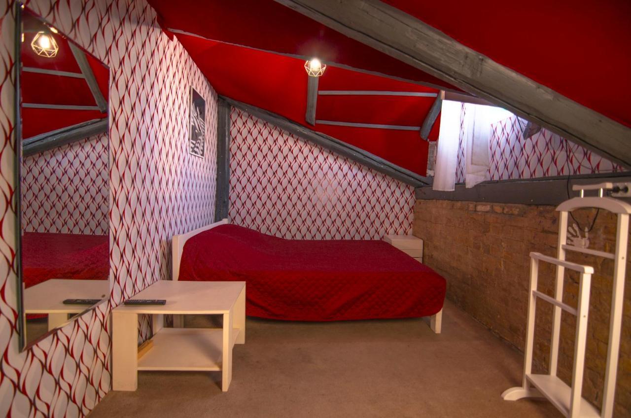 Lucky Hostel На Крещатике Kyiv Exterior photo